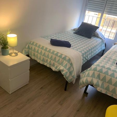 Apartamento Centro Grupos Malaga Parking Gratis 3 Exterior foto